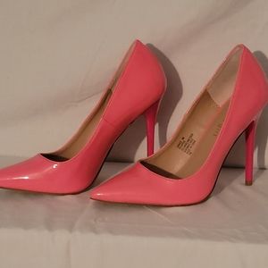 *NEW* Madden Girl Ohnice hot pink pumps